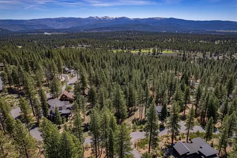 11729 Coburn Dr, Truckee, CA 96161 photo 6