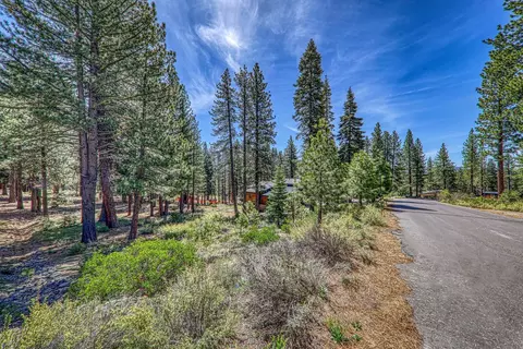11729 Coburn Dr, Truckee, CA 96161 photo 27