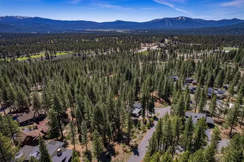 11729 Coburn Dr, Truckee, CA 96161 photo 5