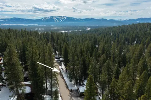 12006 Ski Run Rd, Truckee, CA 96161