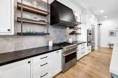 Kitchen - 12885 Caleb Dr, Truckee, CA 96161 photo 3 of 4