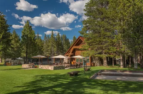 Exterior - 600 Ej Brickell, Truckee, CA 96161 photo 7 of 7