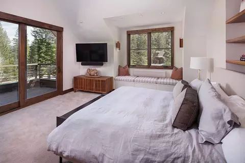 Bedroom - 600 Ej Brickell, Truckee, CA 96161 photo 2 of 3