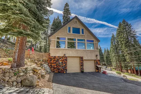 11448 Skislope Way, Truckee, CA 96161