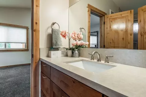 Bath - 16138 Lance Dr, Truckee, CA 96161 photo 5 of 5