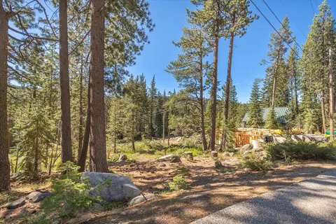 51051 Jeffery Pine Dr, Soda Springs, CA 95728