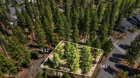 9240 Heartwood Dr, Truckee, CA 96161