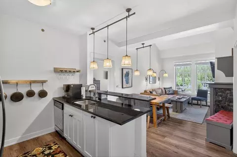 1850 Village South Rd # 4-419, Olympic Valley, CA 96146