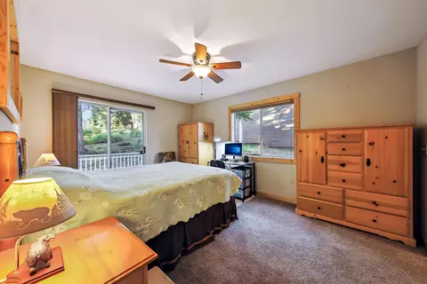Bedroom - 12466 Pinnacle Loop, Truckee, CA 96161 photo 1 of 3