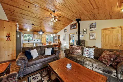 Living - 12466 Pinnacle Loop, Truckee, CA 96161 photo 3 of 4