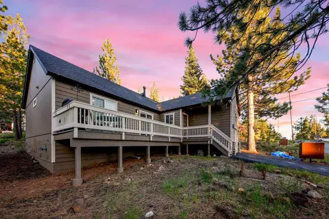 Exterior - 12466 Pinnacle Loop, Truckee, CA 96161 photo 2 of 4