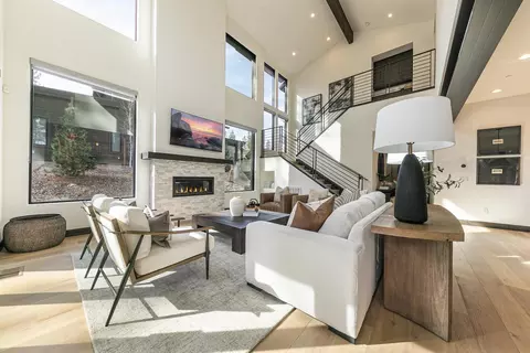 Living - 10256 Modane Pl, Truckee, CA 96161 photo 1 of 5