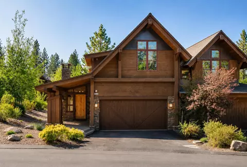10120 Sagebrush Ct, Truckee, CA 96161