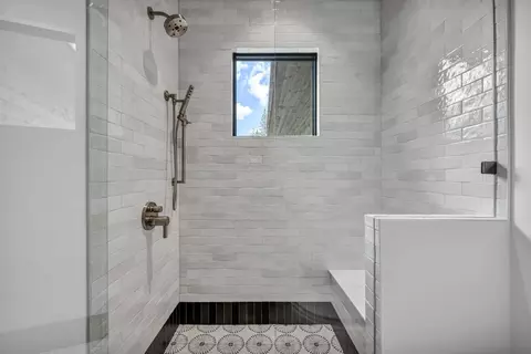 Bath - 10633 Carson Range Rd, Truckee, CA 96161 photo 5 of 5