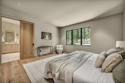Bedroom - 10633 Carson Range Rd, Truckee, CA 96161 photo 4 of 5