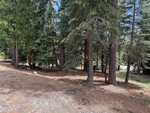 1240 Canterbury Dr, Kings Beach, CA 96143