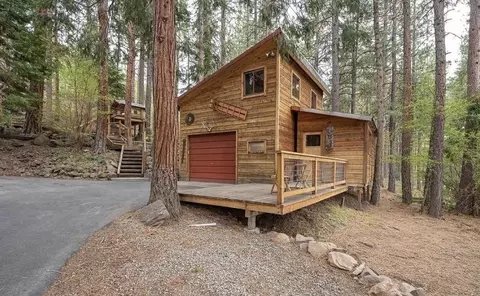 Exterior - 626 Bear Valley Rd, Loyalton, CA 96118 photo 5 of 6