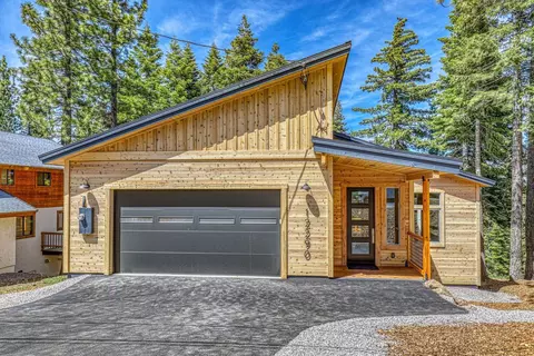 12290 Muhlebach Way, Truckee, CA 96161