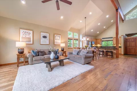 10364 Winter Creek Loop # MANZANITA, Truckee, CA 96161 photo 5
