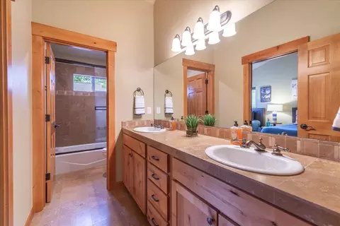 10364 Winter Creek Loop # MANZANITA, Truckee, CA 96161 photo 20