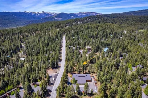 17308 Northwoods Blvd, Truckee, CA 96161