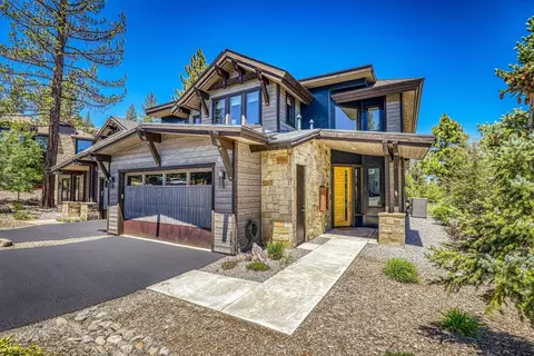 10109 Corrie Ct, Truckee, CA 96161