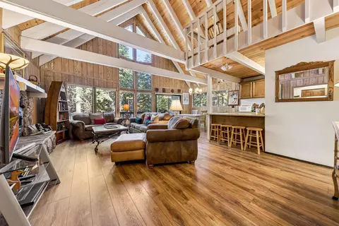 11933 Chamonix Rd, Truckee, CA 96161