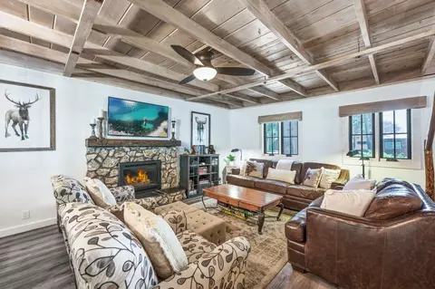 Living - 10531 Maple St, Truckee, CA 96161 photo 3 of 4