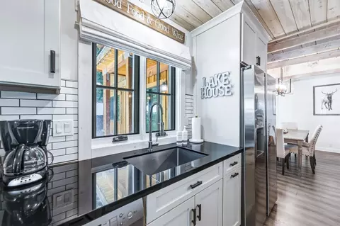 Kitchen - 10531 Maple St, Truckee, CA 96161 photo 3 of 3