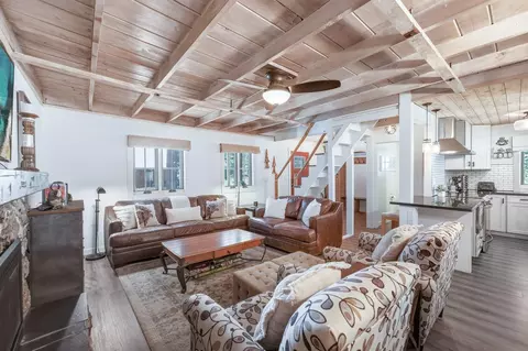 Living - 10531 Maple St, Truckee, CA 96161 photo 4 of 4