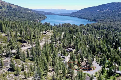 16481 Jebs Ct, Truckee, CA 96161 photo 3