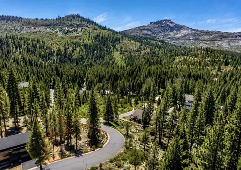16481 Jebs Ct, Truckee, CA 96161 photo 2