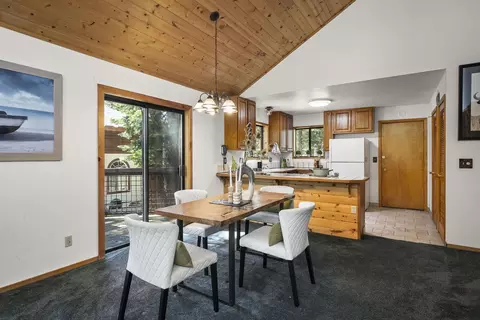 Dining - 12331 Bennett Flat Rd, Truckee, CA 96161 photo 1 of 3