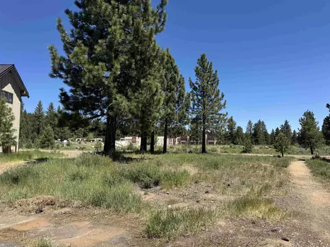 11372 Saddleback Dr, Truckee, CA 96161 photo 4