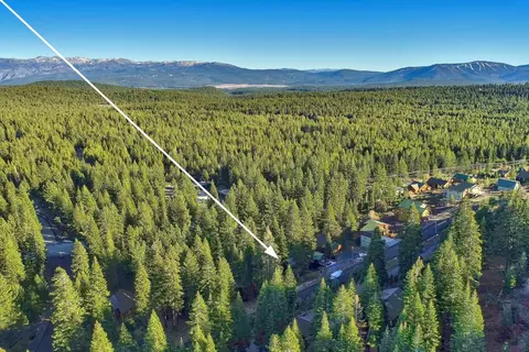 11939 Rhineland Ave, Truckee, CA 96161