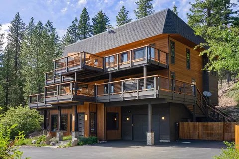 1000 Carnelian Bay Ave, Carnelian Bay, CA 96140