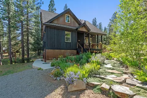 Exterior - 305 Mountain View Rd, Calpine, CA 96124 photo 2 of 6