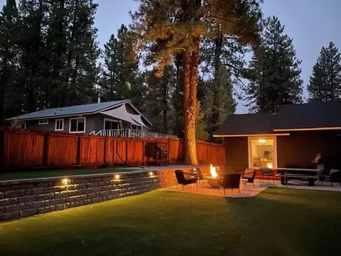 10227 Laburnham Cir, Truckee, CA 96161