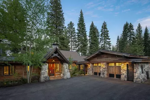 10936 Olana Dr, Truckee, CA 96161