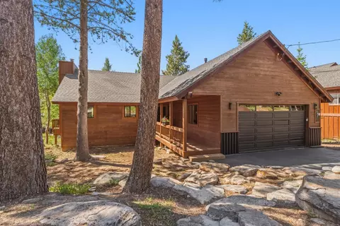 12434 Snowpeak Way, Truckee, CA 96161