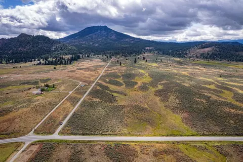 2990 Segundo Rd, Beckwourth, CA 96129 photo 2