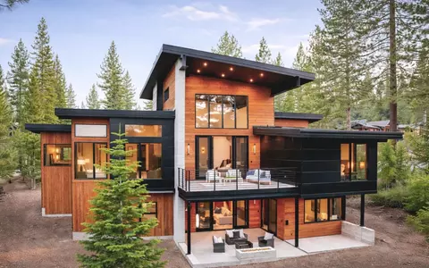9337 Heartwood Dr, Truckee, CA 96161