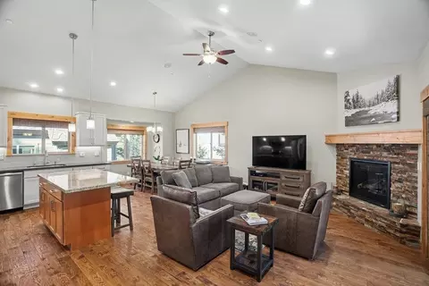 12903 Northwoods Blvd, Truckee, CA 96161
