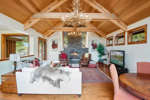 3305 Dardanelles Ave, Tahoe City, CA 96145
