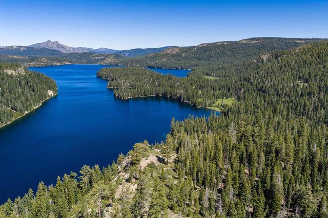 Henness Pass Road, Truckee, CA 96126