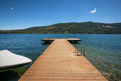14141 Tanager Ln, Truckee, CA 96161
