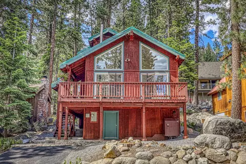 13370 Sierra Dr, Truckee, CA 96161