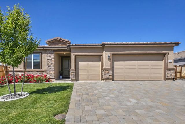 8405 Fenhollow Dr, Verdi, NV 89439