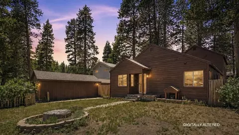 10136 Sierra Ave, Truckee, CA 96161