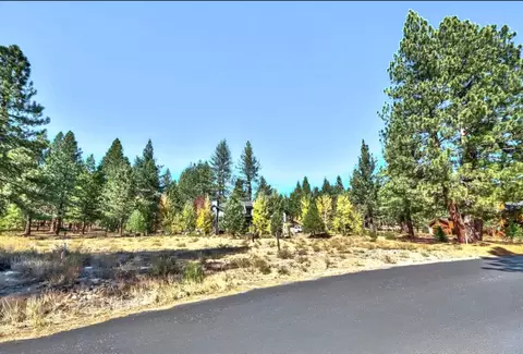 11670 Bottcher Loop, Truckee, CA 96161 photo 7